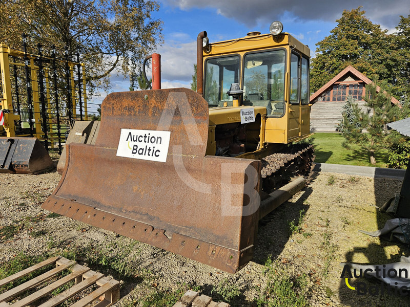 DT-75 - Bulldozer: picture 2 DT-75 - Bulldozer: picture 2