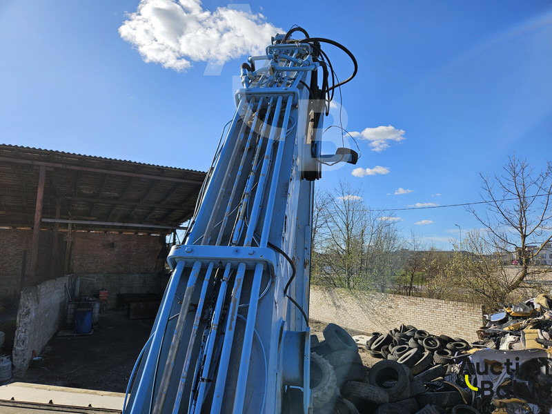 Wheel excavator Fuchs MHL 320: picture 10