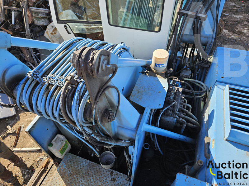 Wheel excavator Fuchs MHL 320: picture 12