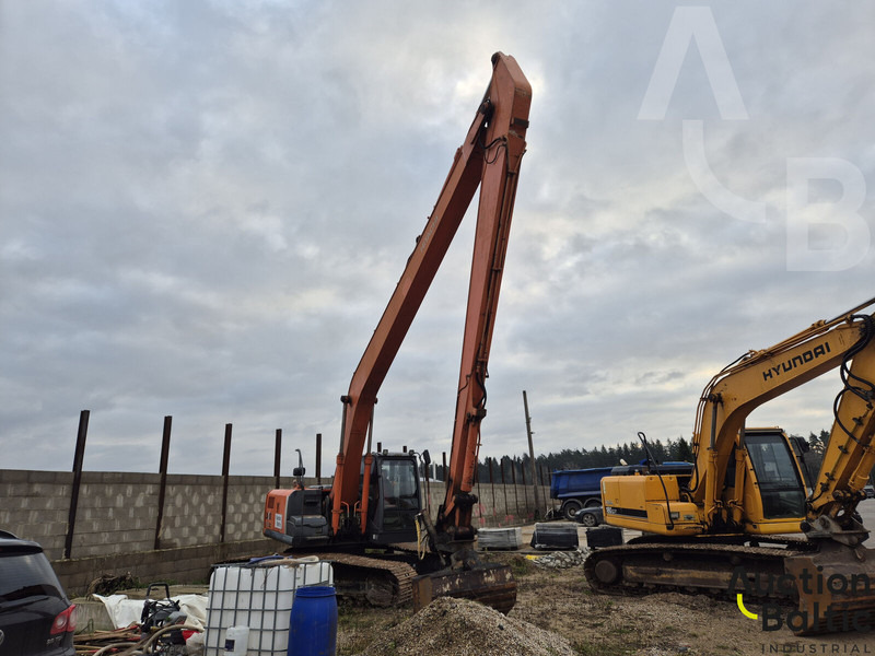 Hitachi ZX 210 LC-3 - Crawler excavator: picture 1 Hitachi ZX 210 LC-3 - Crawler excavator: picture 1