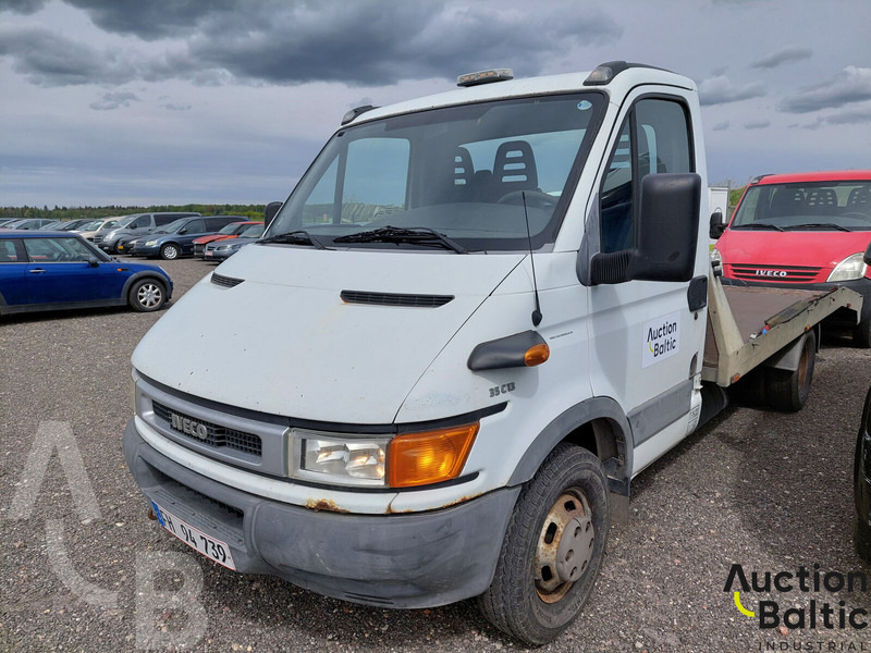 Iveco 35C 13 - Tow truck: picture 1 Iveco 35C 13 - Tow truck: picture 1