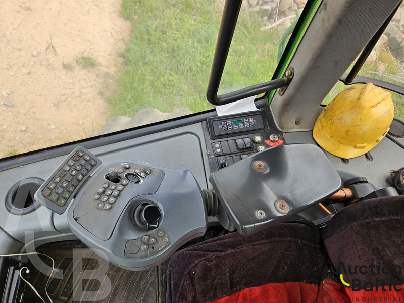 Forestry trailer John Deere 1010 E: picture 9