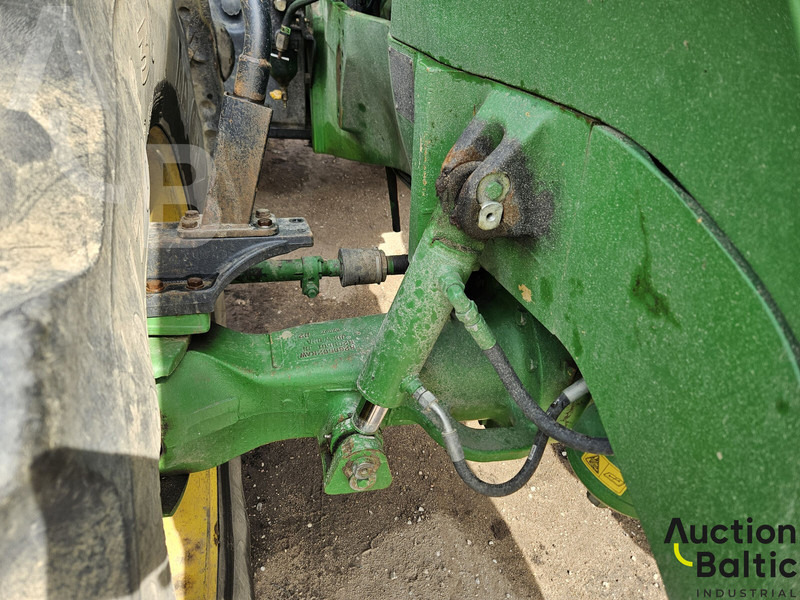 Farm tractor John Deere 7830: picture 19
