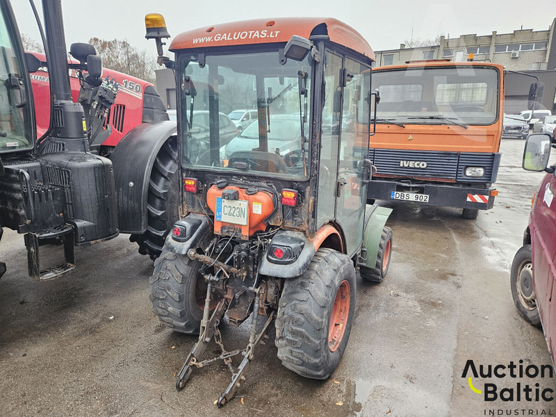 KIOTI CK 2810 - Farm tractor: picture 4 KIOTI CK 2810 - Farm tractor: picture 4