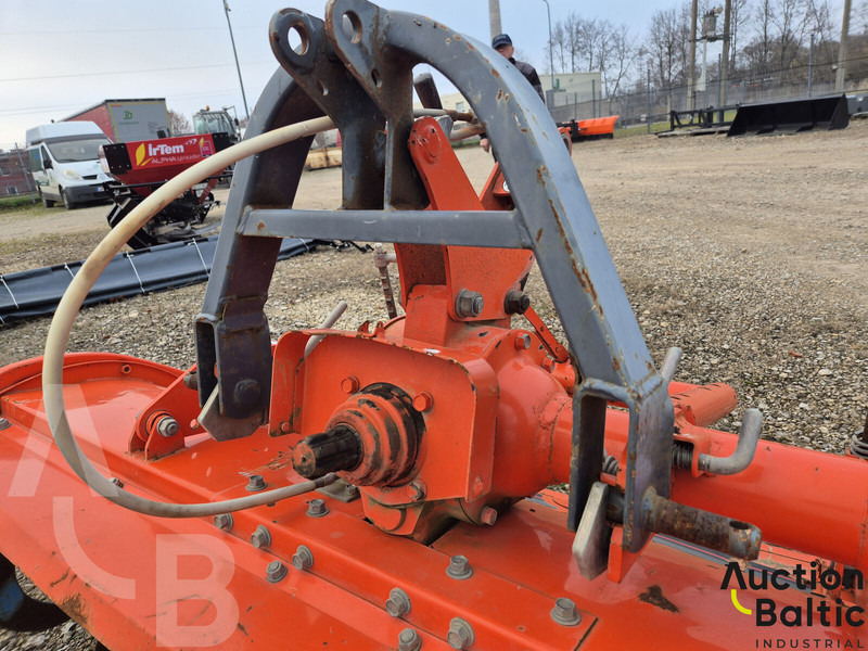 Kubota R 15T - Power harrow: picture 5 Kubota R 15T - Power harrow: picture 5