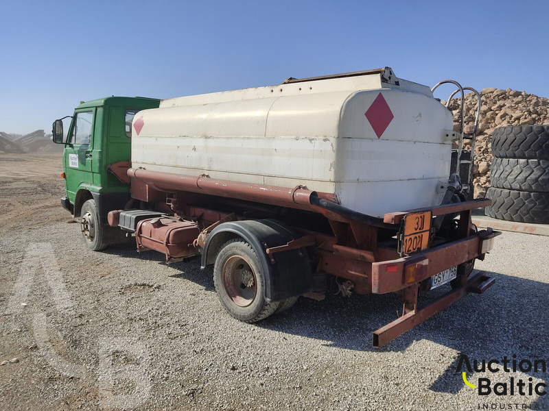 MAN 8.136 - Tank truck: picture 3 MAN 8.136 - Tank truck: picture 3