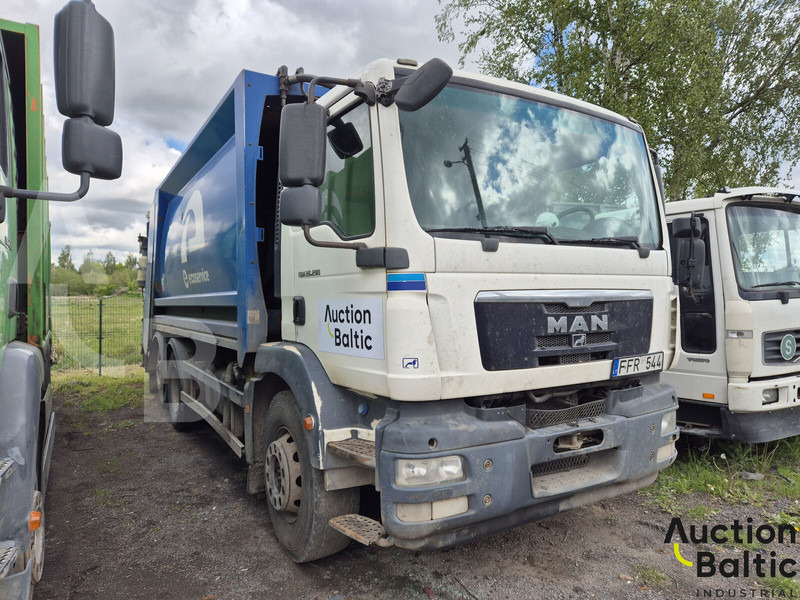 MAN TGM26.290 - Garbage truck: picture 2 MAN TGM26.290 - Garbage truck: picture 2