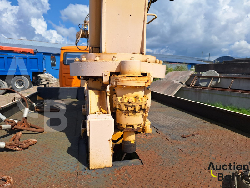 Dropside/ Flatbed truck, Crane truck Magirus 130 M 8: picture 10 Dropside/ Flatbed truck, Crane truck Magirus 130 M 8: picture 10