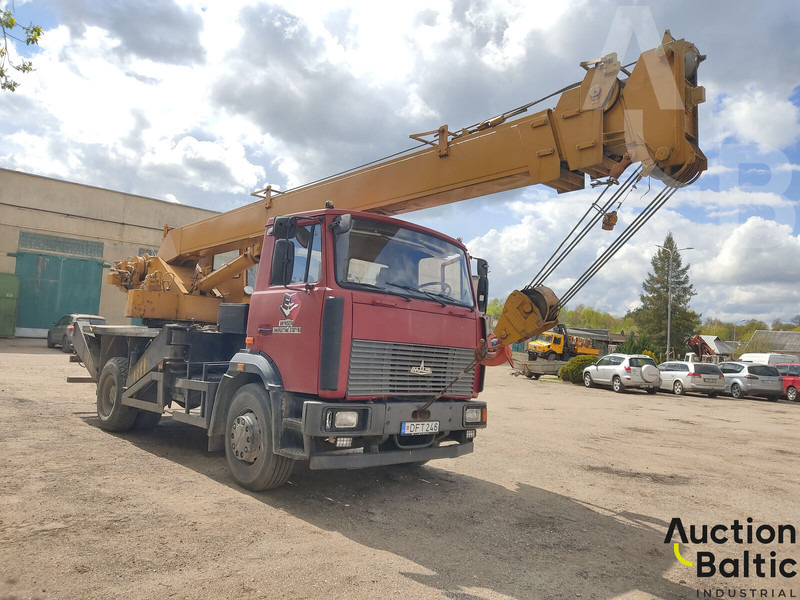Maz 533731 - All terrain crane: picture 2 Maz 533731 - All terrain crane: picture 2