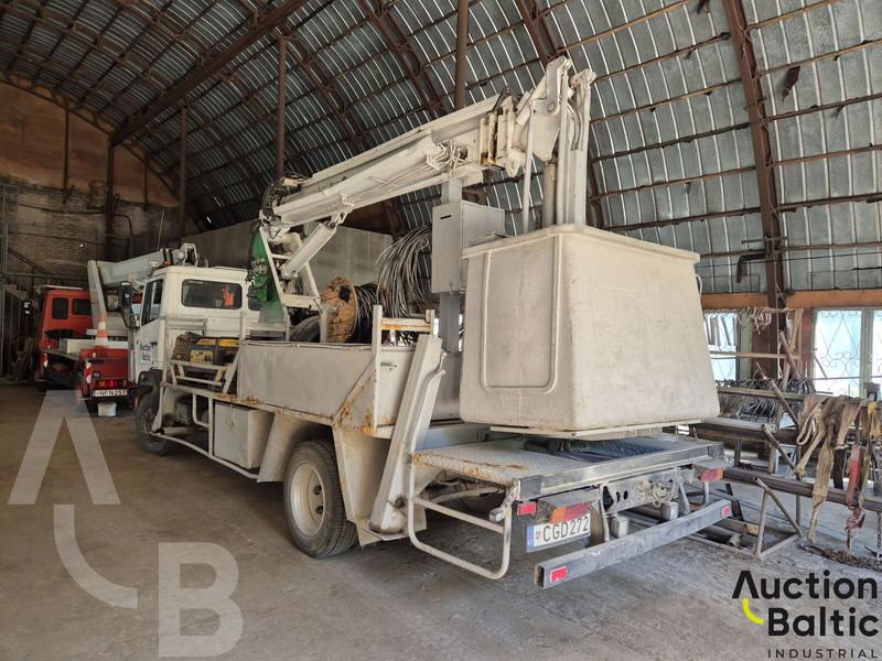 Mercedes-Benz 1114 - Truck mounted aerial platform: picture 3 Mercedes-Benz 1114 - Truck mounted aerial platform: picture 3