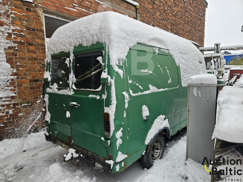 Mercedes-Benz 207D - Small van: picture 3 Mercedes-Benz 207D - Small van: picture 3