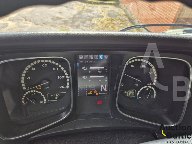 Autotransporter truck Mercedes-Benz Actros 1845: picture 7