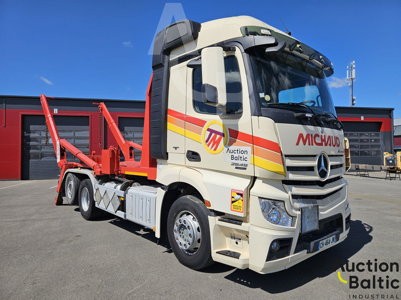 Mercedes-Benz Actros 2545 - Skip loader truck: picture 2 Mercedes-Benz Actros 2545 - Skip loader truck: picture 2