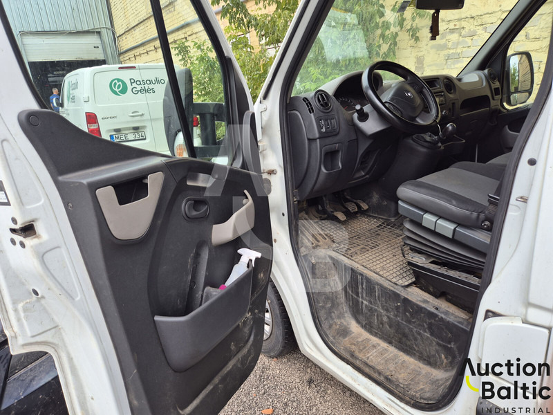 Renault Master - Curtain side van: picture 5 Renault Master - Curtain side van: picture 5