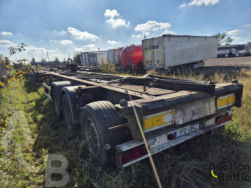 Renders N3ST31L - Curtainsider semi-trailer: picture 2 Renders N3ST31L - Curtainsider semi-trailer: picture 2