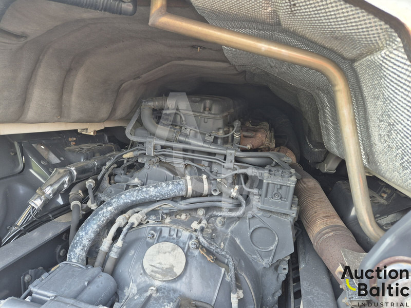 Cab chassis truck Scania P 450: picture 14