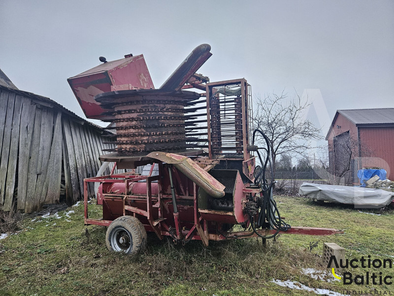 Selmaksan T.D.2900 - Combine harvester: picture 4 Selmaksan T.D.2900 - Combine harvester: picture 4
