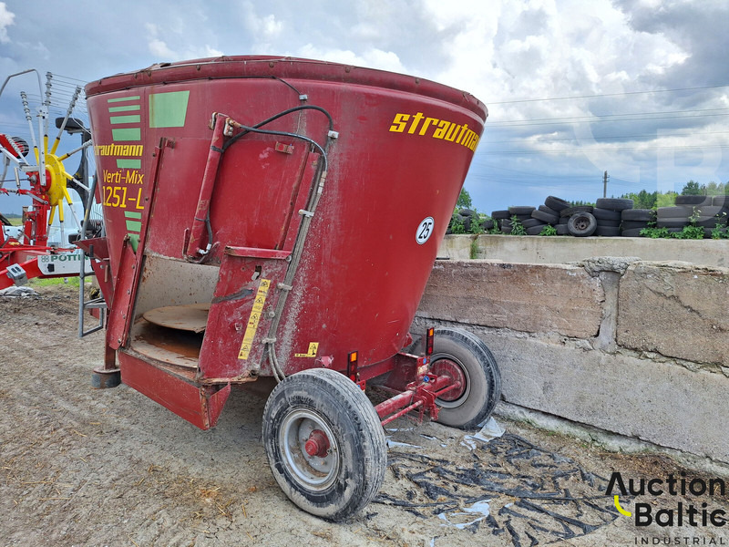 Strautmann VM 1251 L - Livestock equipment: picture 5 Strautmann VM 1251 L - Livestock equipment: picture 5