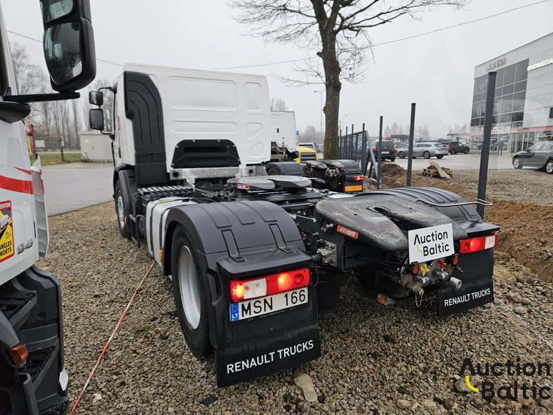 Renault D Wide - Tractor unit: picture 3 Renault D Wide - Tractor unit: picture 3