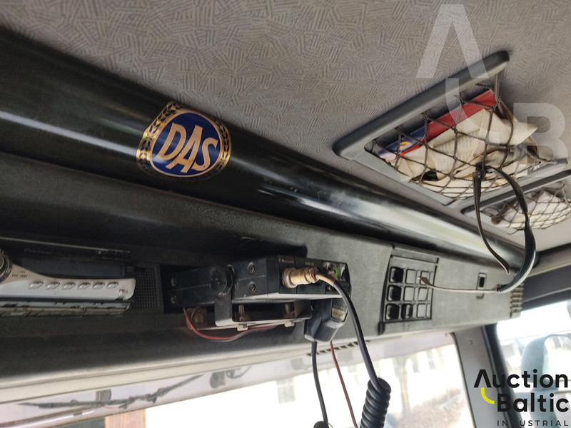 Tractor unit Scania R 124 LA: picture 11