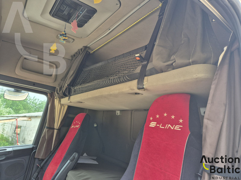 Tractor unit Scania R 410: picture 8