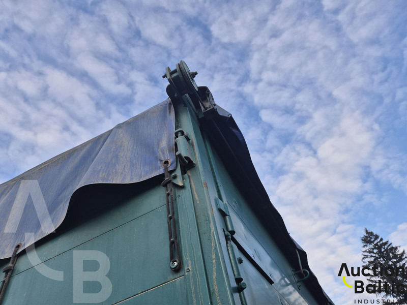 Varig - Curtainsider semi-trailer: picture 5 Varig - Curtainsider semi-trailer: picture 5