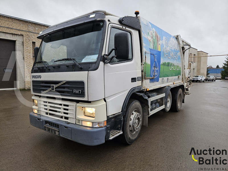 Volvo FM7 - Garbage truck: picture 1 Volvo FM7 - Garbage truck: picture 1