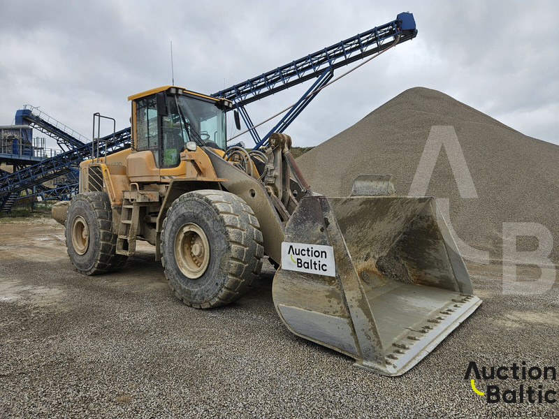 Volvo L 180 F - Wheel loader: picture 1 Volvo L 180 F - Wheel loader: picture 1