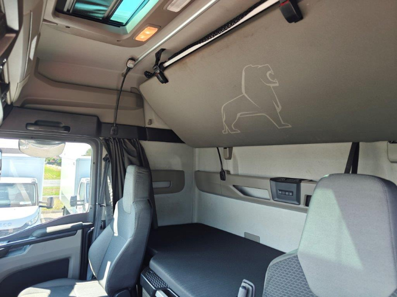 MAN TGX185104x2BLSA Euro6 Luftfeder - Tractor unit: picture 4 MAN TGX185104x2BLSA Euro6 Luftfeder - Tractor unit: picture 4