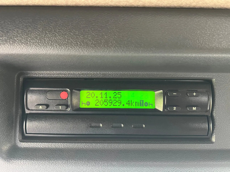 Hook lift truck Scania P420 Belgian truck**205.000km**Retarder full steel**: picture 19 Hook lift truck Scania P420 Belgian truck**205.000km**Retarder full steel**: picture 19