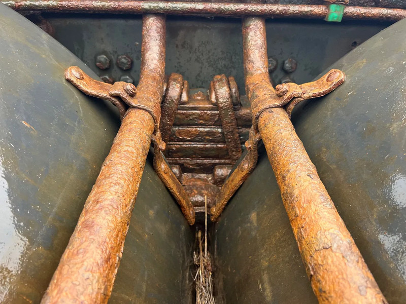 Hook lift truck Scania P420 Belgian truck**205.000km**Retarder full steel**: picture 6 Hook lift truck Scania P420 Belgian truck**205.000km**Retarder full steel**: picture 6