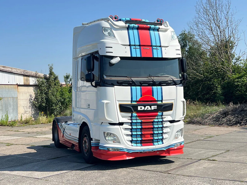 DAF XF 530 MARTINI RACING XF530 full options - Tractor unit: picture 1 DAF XF 530 MARTINI RACING XF530 full options - Tractor unit: picture 1