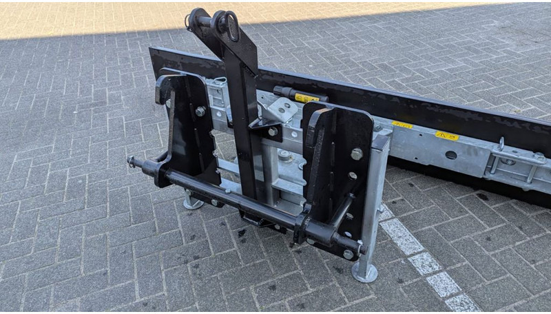 Livestock equipment for transportation of animals zocon Rubberschuif 1.80mtr Giant + 3-punts: picture 7