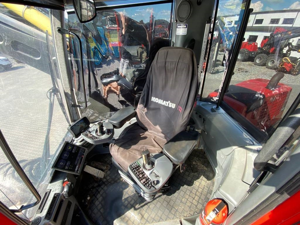 Forestry harvester Komatsu 911.5: picture 14