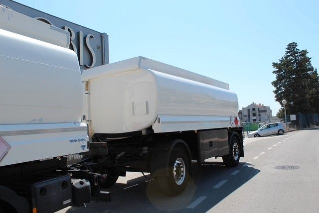 Tank truck Mercedes-Benz Actros 2548 6x2/4: picture 8