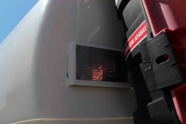 Tank truck Mercedes-Benz Actros 2548 6x2/4: picture 7