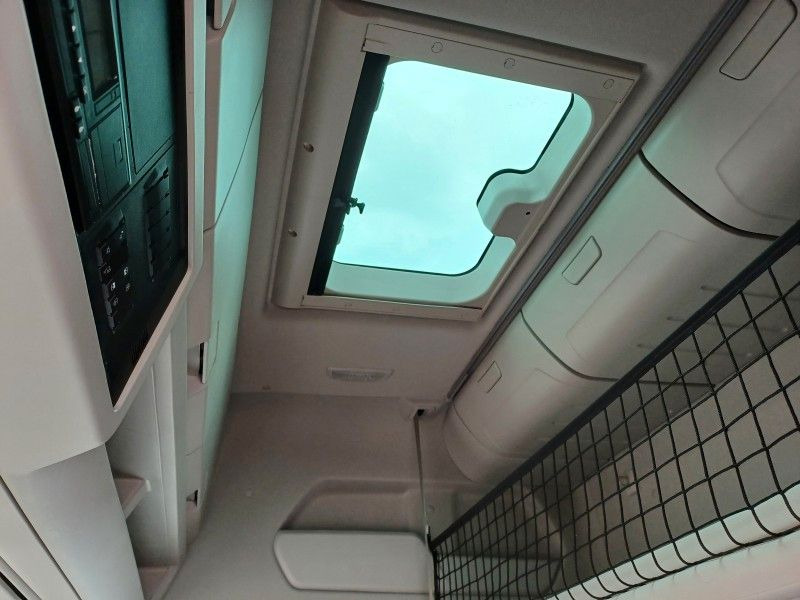 Tractor unit Ford F-MAX 500: picture 8