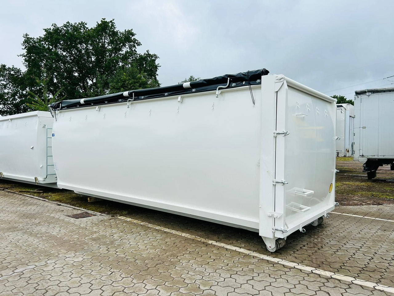 Abroll Container Schlammdicht 35m³ - Container transporter/ Swap body trailer: picture 2 Abroll Container Schlammdicht 35m³ - Container transporter/ Swap body trailer: picture 2