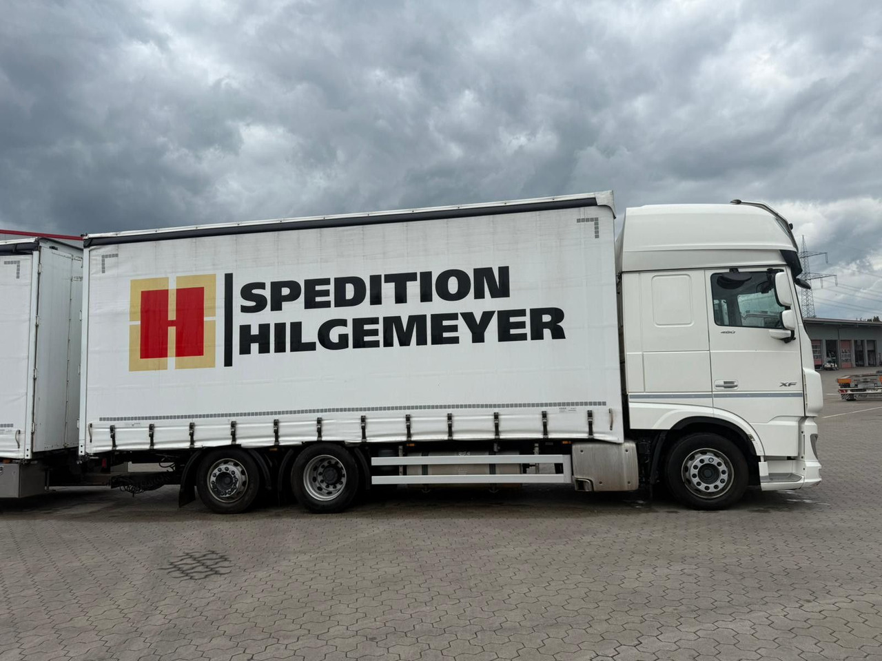 DAF XF 480 FAN LowDeck 6x2 Jumbo Inklusive Anhänger - Curtainsider truck, Curtainsider trailer: picture 2 DAF XF 480 FAN LowDeck 6x2 Jumbo Inklusive Anhänger - Curtainsider truck, Curtainsider trailer: picture 2