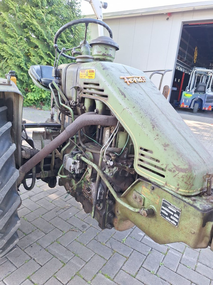 Farm tractor Fendt F 220 GT Geräteträger: picture 6