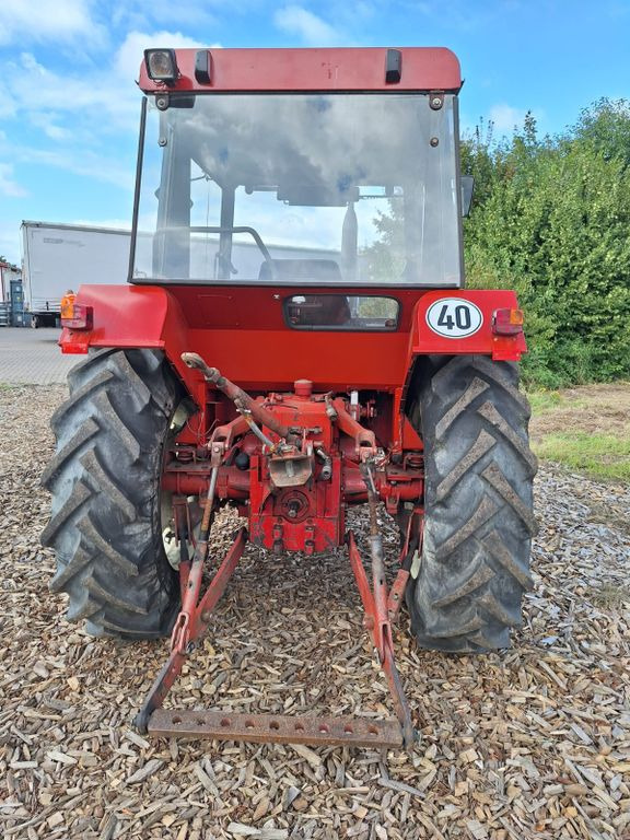 IHC 833 Allrad Kabine  - Farm tractor: picture 5 IHC 833 Allrad Kabine  - Farm tractor: picture 5