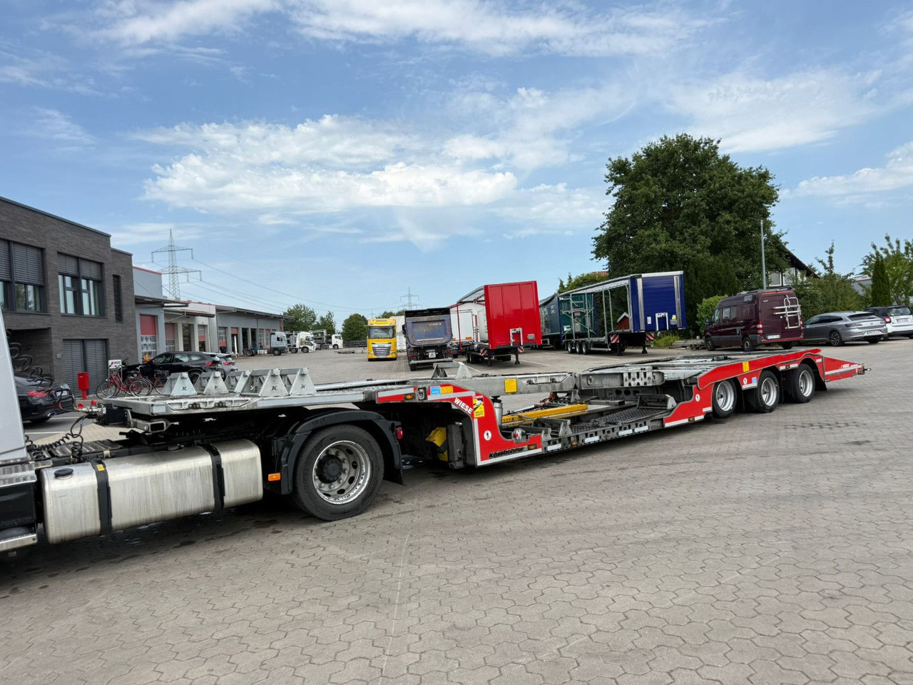 Kässbohrer K.SOK Truck/Car Transporter - Autotransporter semi-trailer: picture 4 Kässbohrer K.SOK Truck/Car Transporter - Autotransporter semi-trailer: picture 4