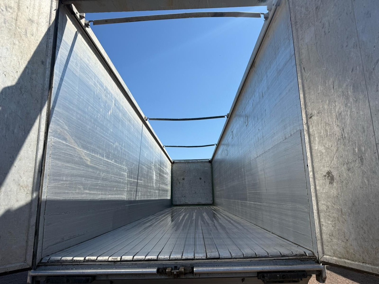 Walking floor semi-trailer Knapen K100 Schubboden 92m³ 10 mm Boden: picture 8