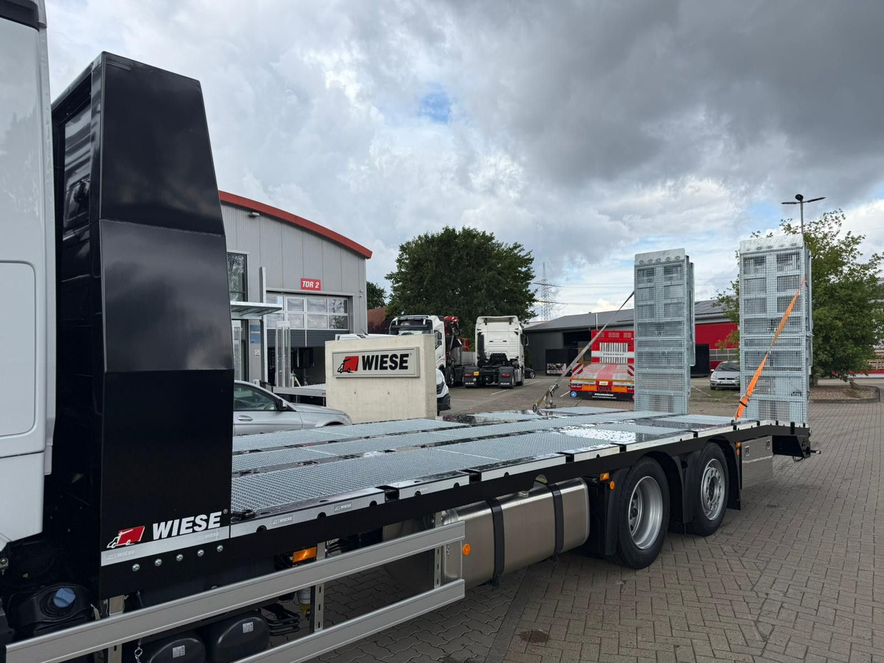 Mercedes-Benz Actros mit Rampen, Maschinentransporter - Autotransporter truck: picture 2 Mercedes-Benz Actros mit Rampen, Maschinentransporter - Autotransporter truck: picture 2