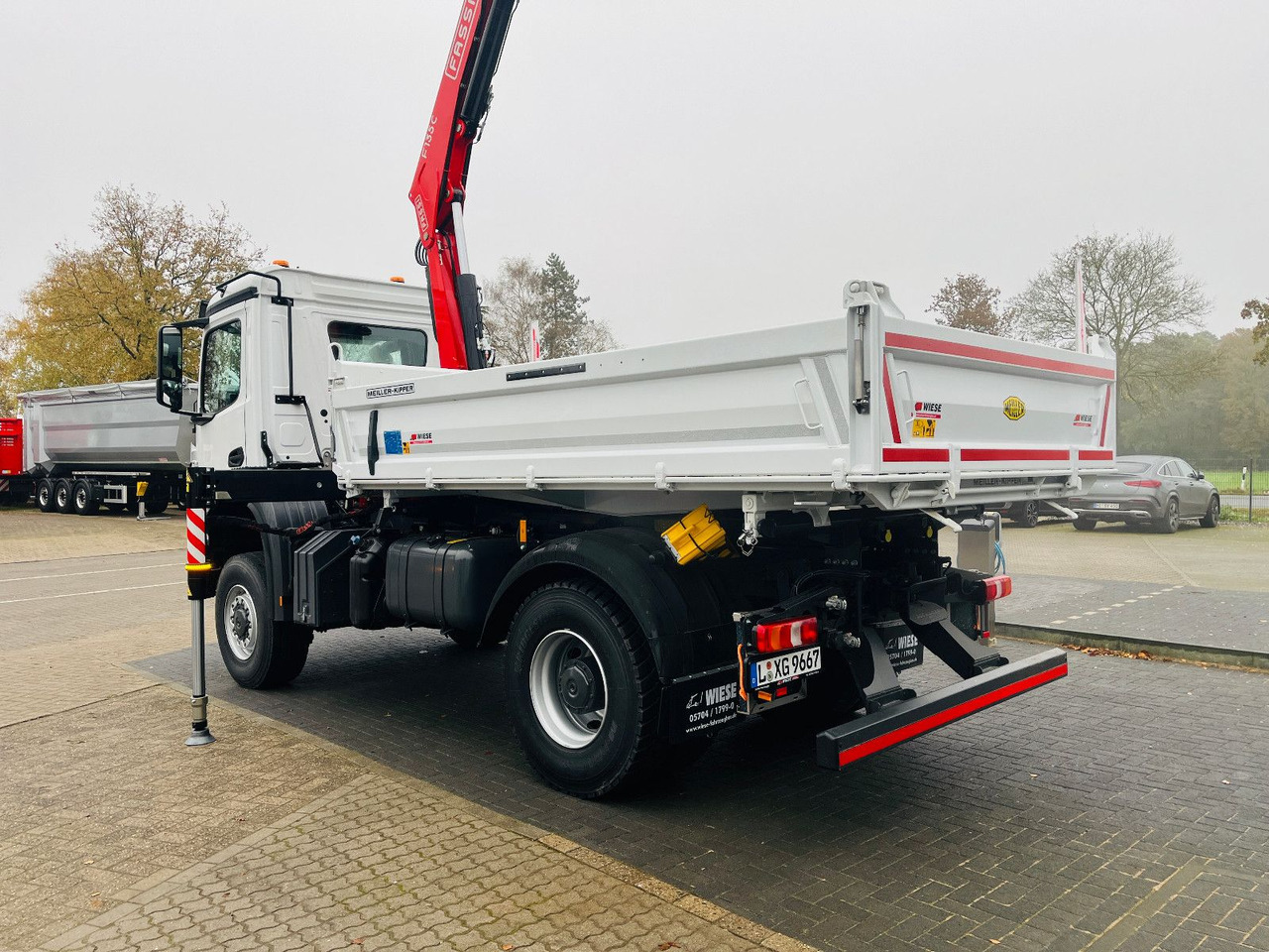 Tipper, Crane truck Mercedes-Benz Arocs 1835  4x4 Meiller Fassi Kran Kipper: picture 11