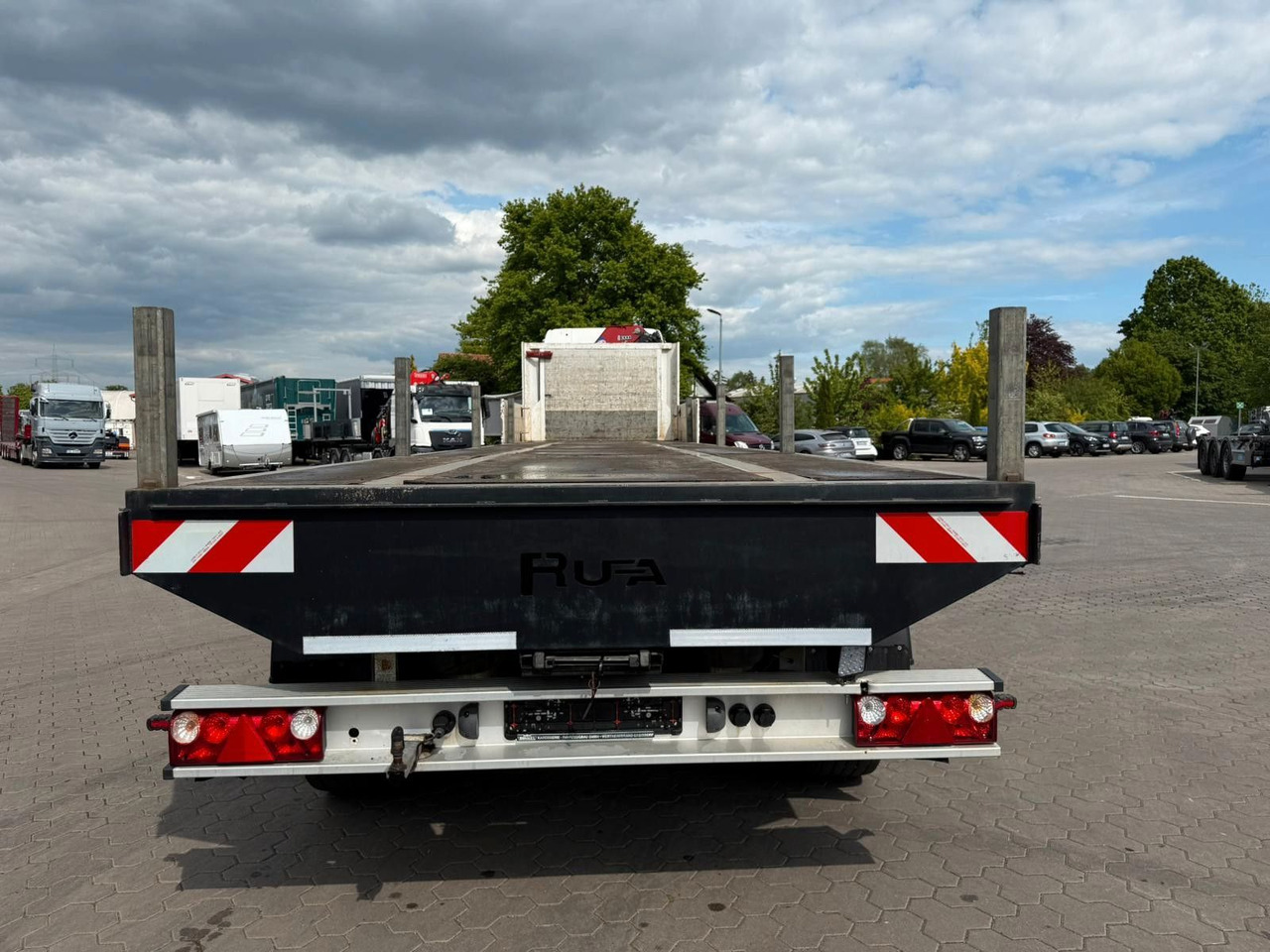 Rufa 2-Achs Plattform Auflieger Zwangsgelenkt - Dropside/ Flatbed semi-trailer: picture 4 Rufa 2-Achs Plattform Auflieger Zwangsgelenkt - Dropside/ Flatbed semi-trailer: picture 4