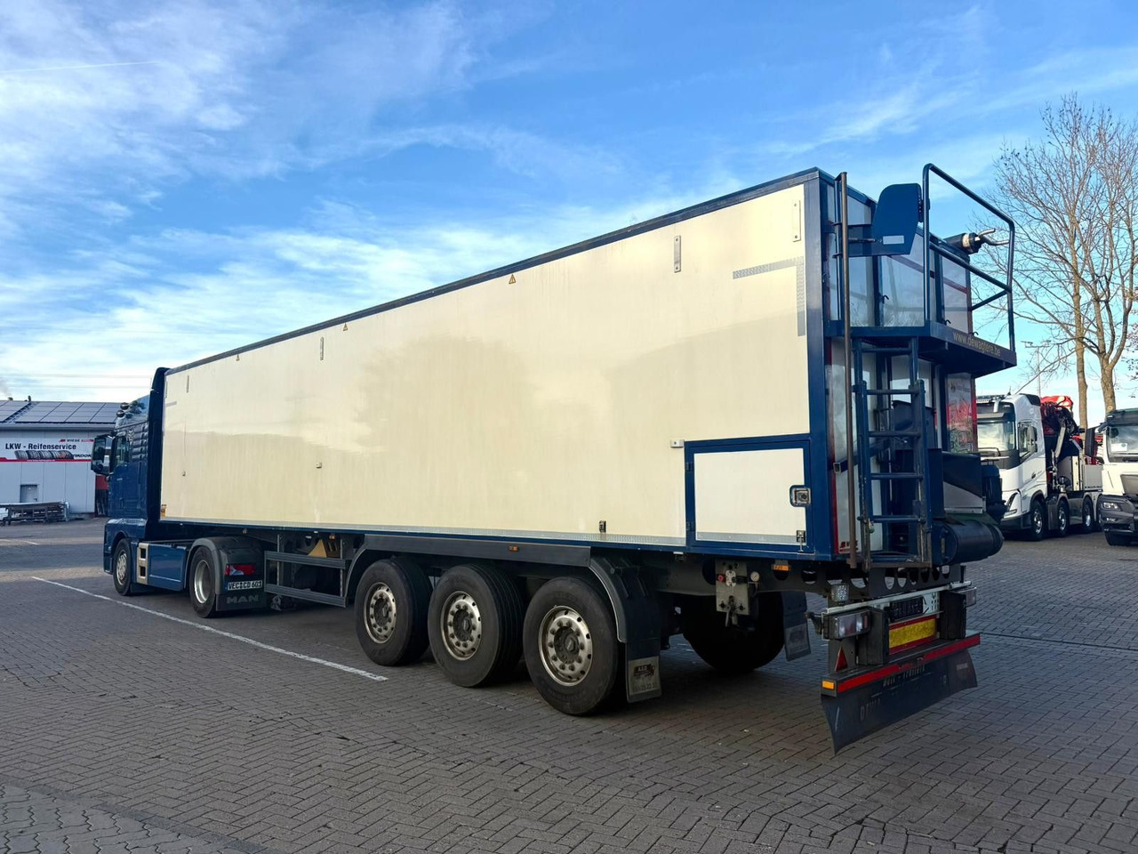 Dewagtere Kartoffelbandauflieger - Semi-trailer: picture 3 Dewagtere Kartoffelbandauflieger - Semi-trailer: picture 3