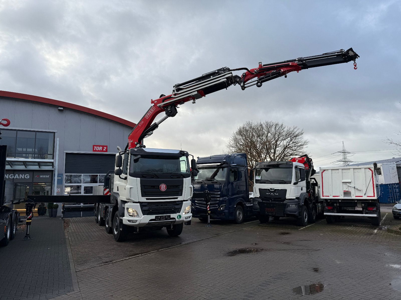 Tatra 41.500 8x8 Phoenix Fassi F710 Kran - Dropside/ Flatbed truck, Crane truck: picture 5 Tatra 41.500 8x8 Phoenix Fassi F710 Kran - Dropside/ Flatbed truck, Crane truck: picture 5
