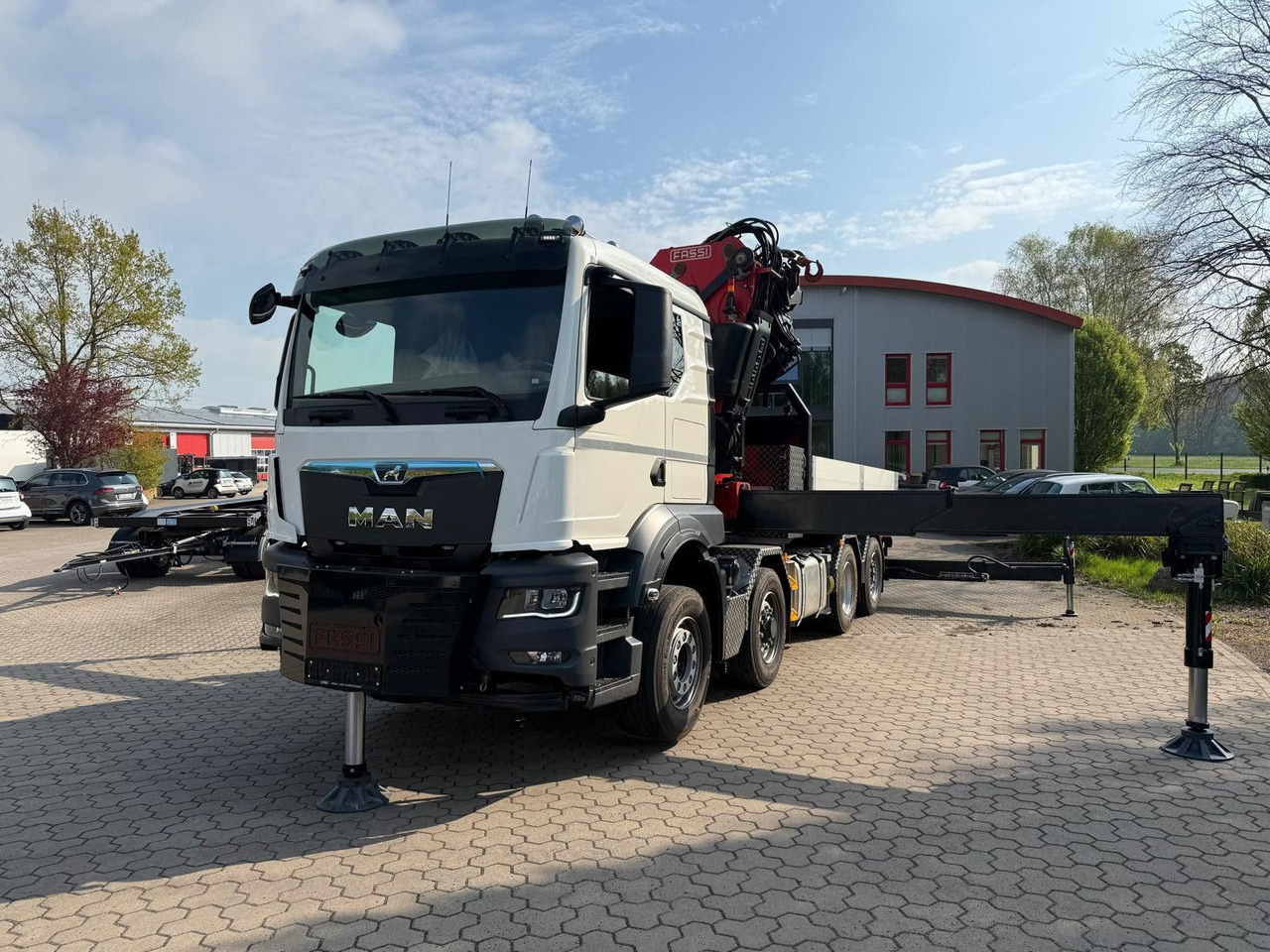 MAN 35.520 8x4 Fassi F800 RA2.28 OHNE ABSTÜTZÜBERWA. - Tractor unit: picture 5 MAN 35.520 8x4 Fassi F800 RA2.28 OHNE ABSTÜTZÜBERWA. - Tractor unit: picture 5