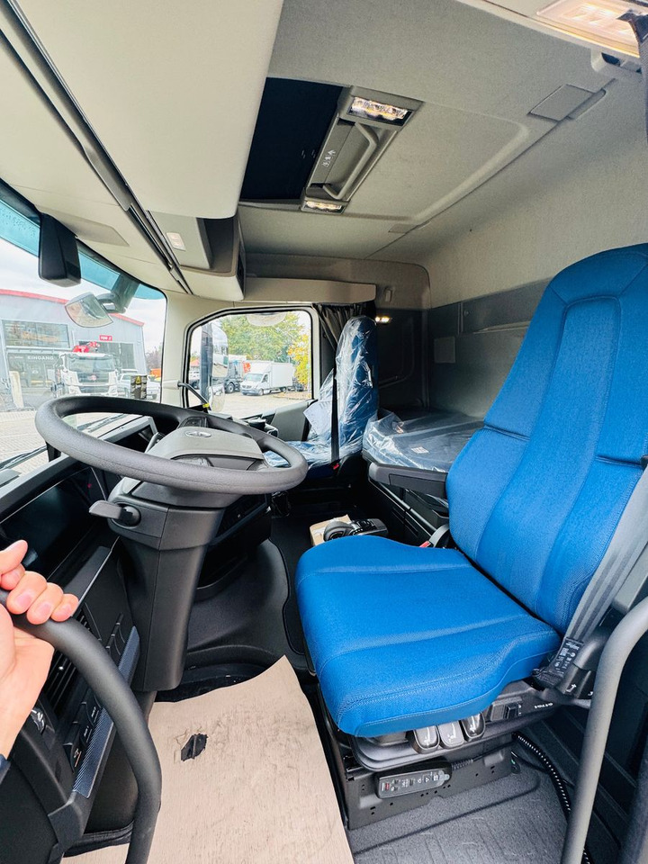 Lease a  Volvo FH 500 8x4 Kran F820 RA2.27 Jib & Winde Sofort Volvo FH 500 8x4 Kran F820 RA2.27 Jib & Winde Sofort: picture 10